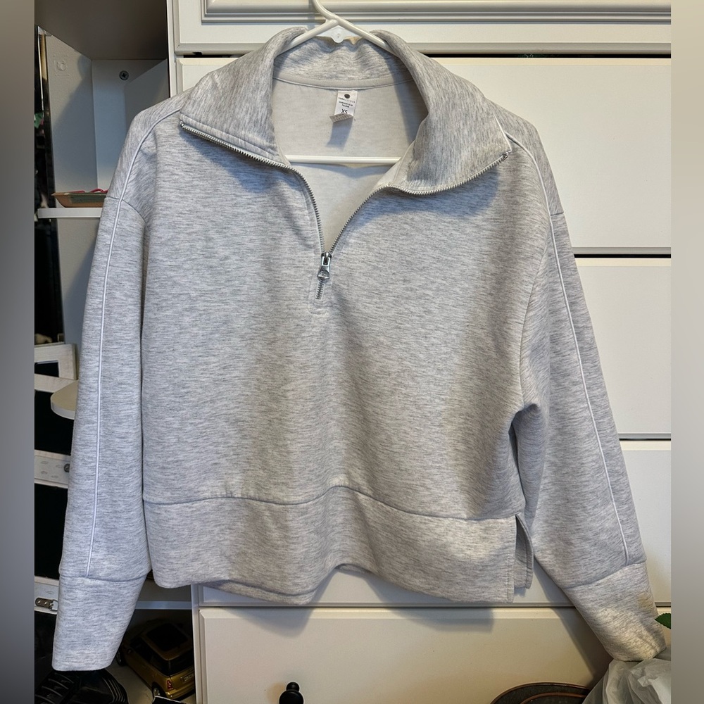 Yogalicious Light Gray Pullover